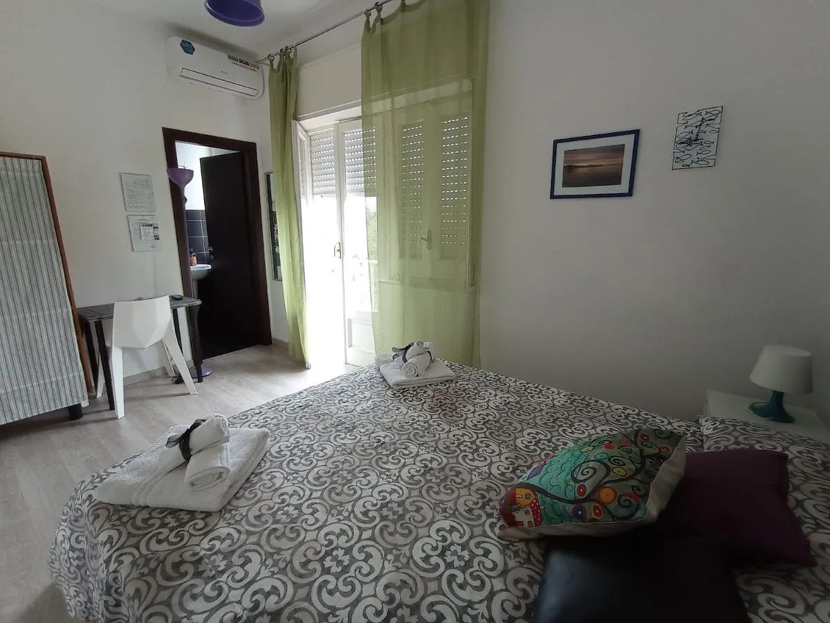 Idria B&B Barcellona-Pozzo di Gotto 3*,